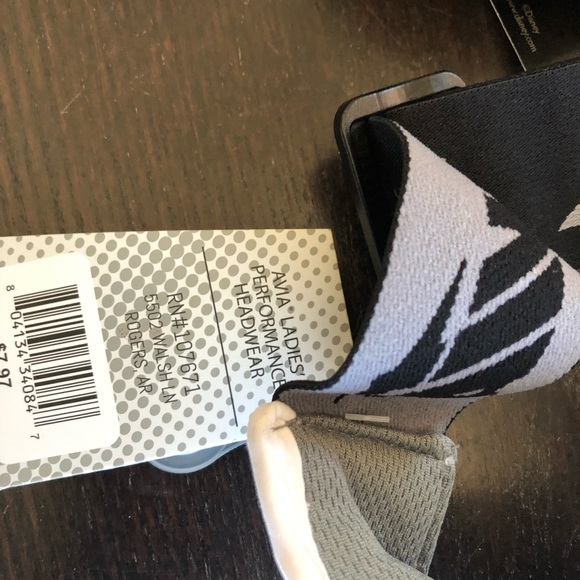 Sports hat - Picture 3 of 3